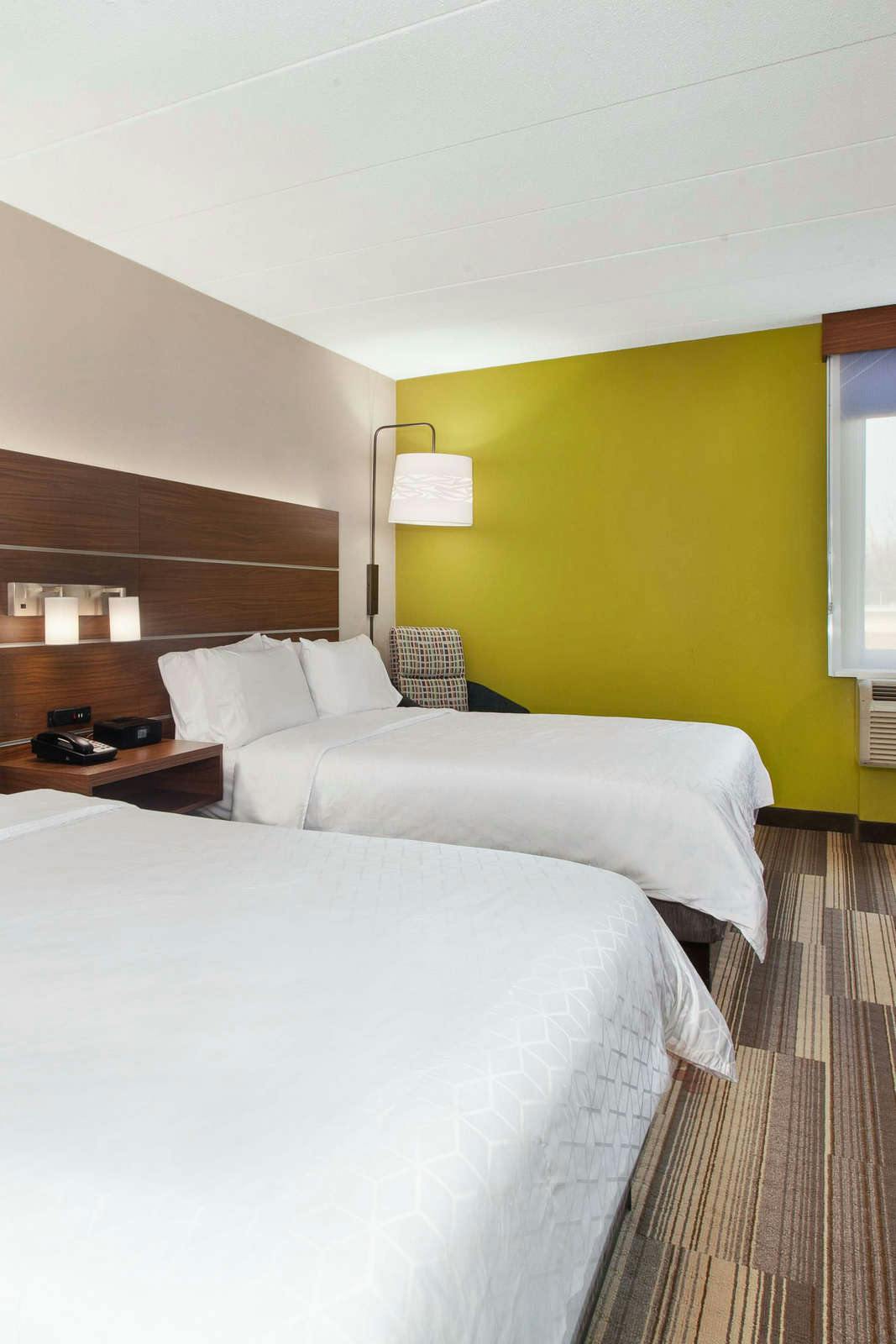 Hotel Holiday Inn Express Fairfax photo 4