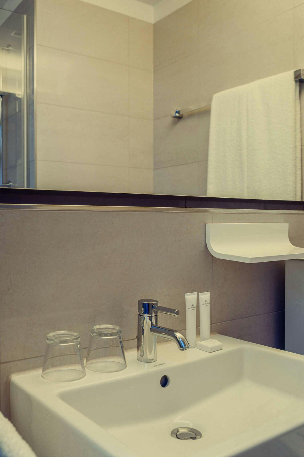 Hotel The Pure photo 3