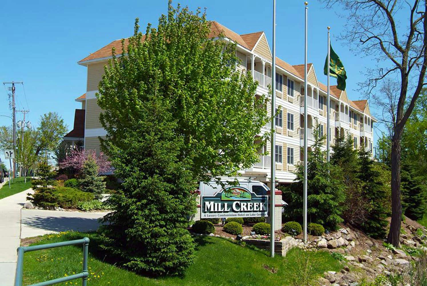 Mill Creek Hotel, Lake Geneva HotelTonight