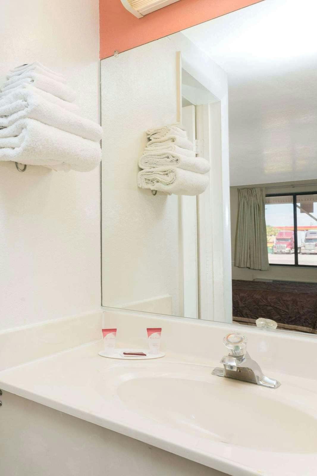 Hotel Knights Inn Punta Gorda photo 4