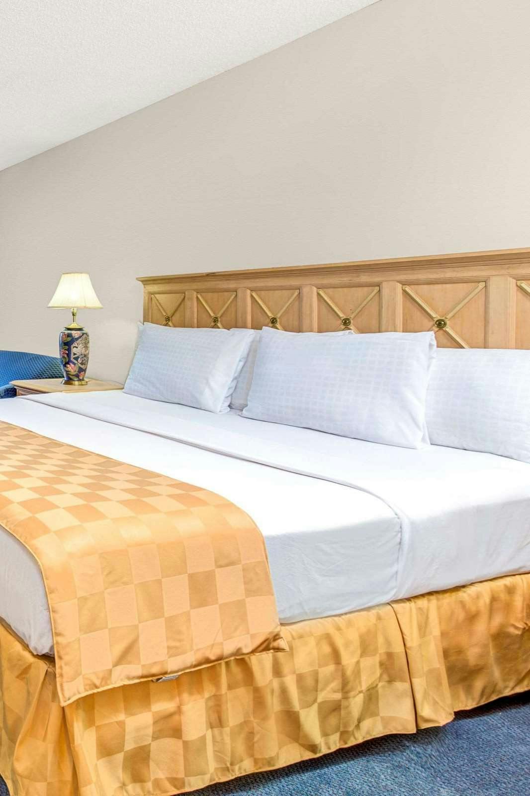 Hotel Knights Inn Kissimmee photo 1