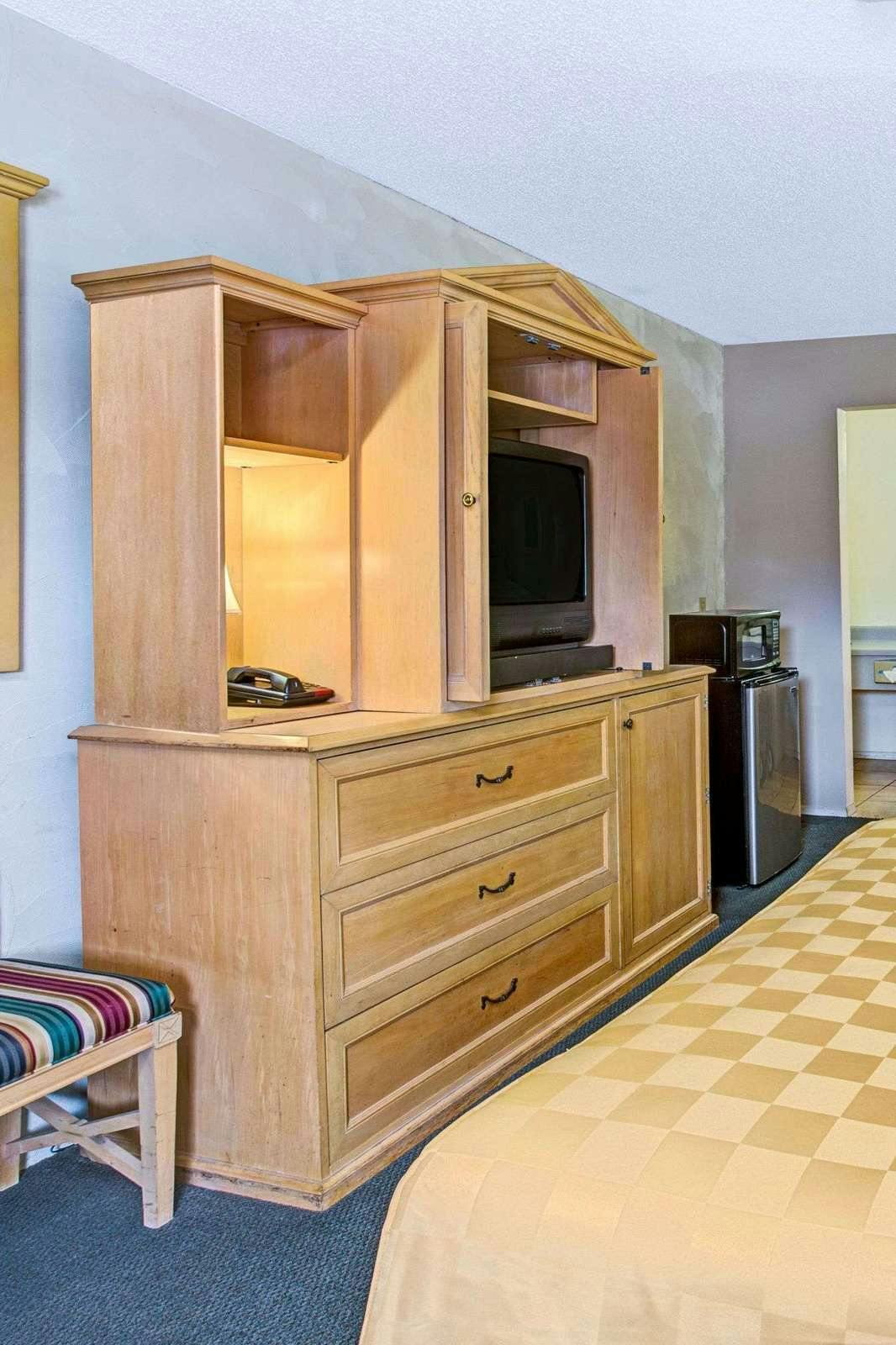 Hotel Knights Inn Kissimmee photo 3