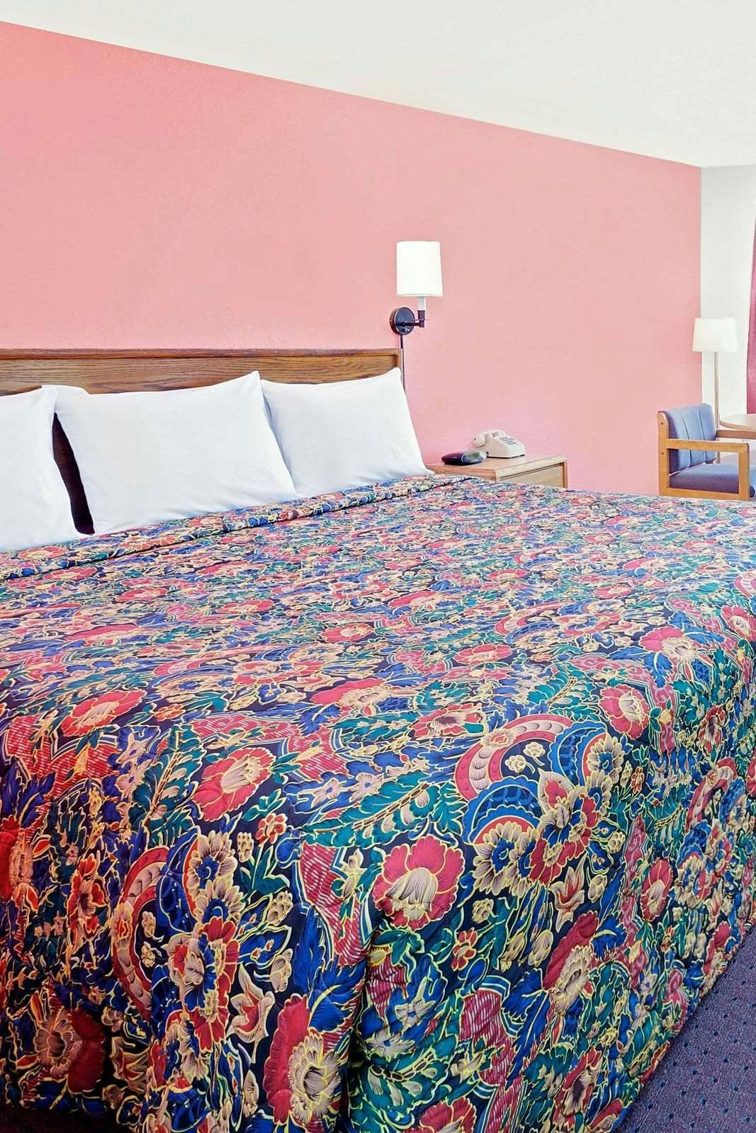 Hotel Knights Inn Muskogee photo 1