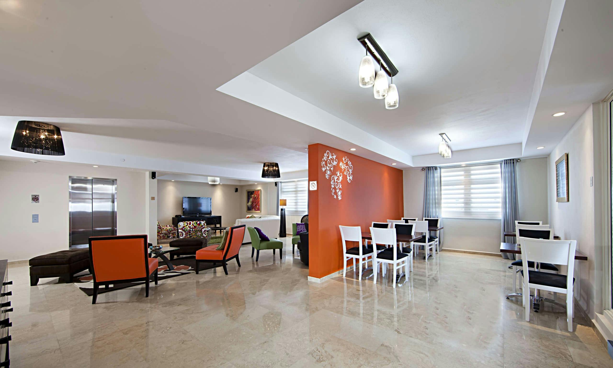 Hotel CIQALA Luxury Suites photo 4