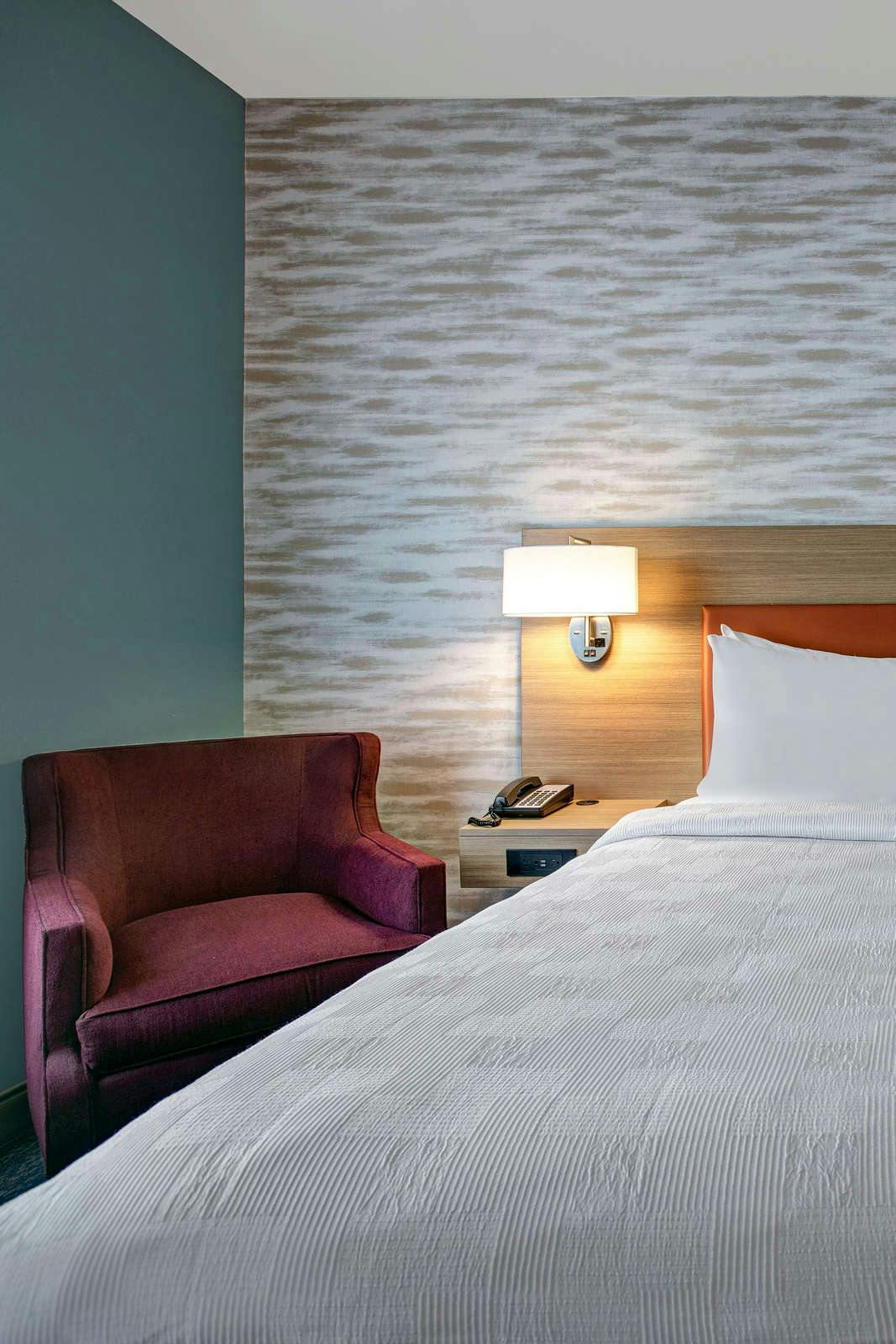 Hotel Home2 Suites by Hilton Milwaukee Downtown photo 4