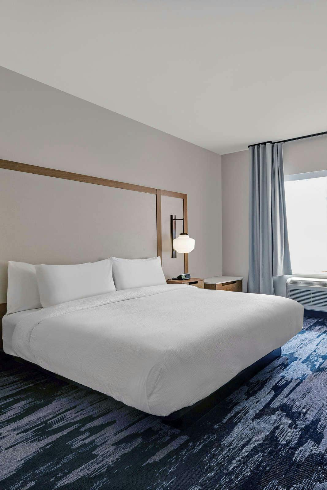 Hotel Fairfield Inn & Suites by Marriott Milwaukee Brookfield photo 1