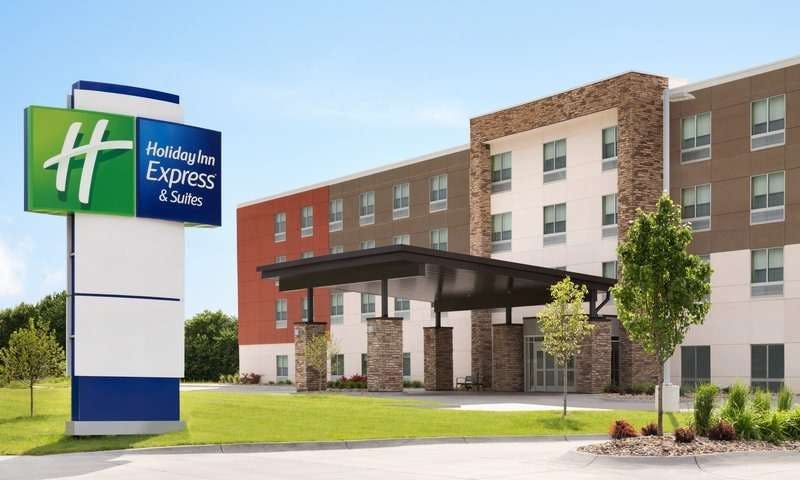 Holiday Inn Express & Suites Locust Grove
