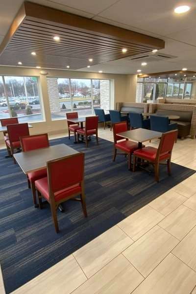 Hotel Holiday Inn Express Allentown North photo 5