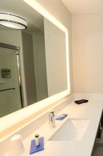 Hotel Holiday Inn Express Hillsboro I 35 photo 5