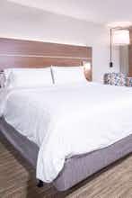 Hotel Holiday Inn Express & Suites Brevard – City Center photo 2