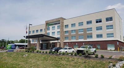 Holiday Inn Express & Suites Nashville North Springfield