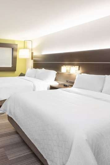 Hotel Holiday Inn Express & Suites Bardstown photo 2