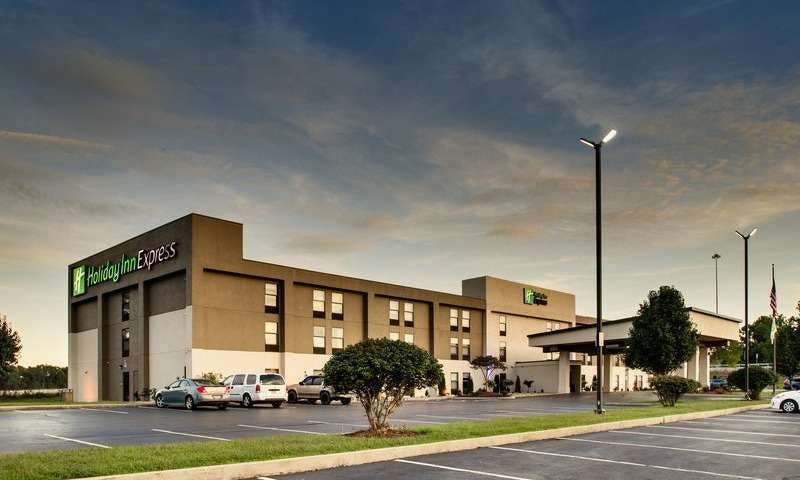 Holiday Inn Express Horse Cave