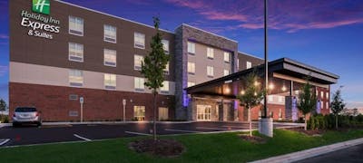Holiday Inn Express & Suites Chicago Hoffman Estates