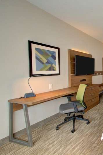 Hotel Holiday Inn Express & Suites Charlotte Southwest photo 3