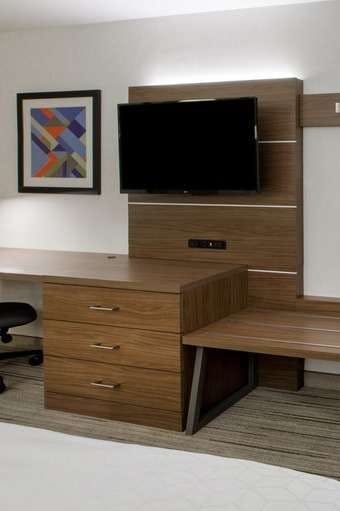 Hotel Holiday Inn Express & Suites Forest Hill Ft. Worth Se photo 3