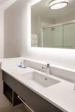 Hotel Holiday Inn Express & Suites Miramar photo 4