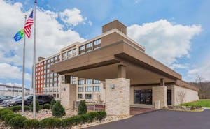 Holiday Inn Express & Suites Ft. Washington Philadelphia