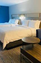 Hotel Holiday Inn Express Gulfport Beach photo 2
