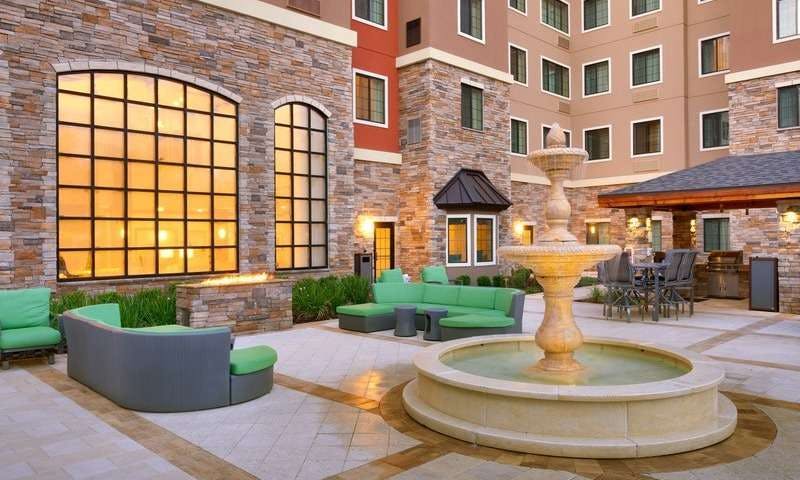 Holiday Inn Express & Suites Gainesville I 75