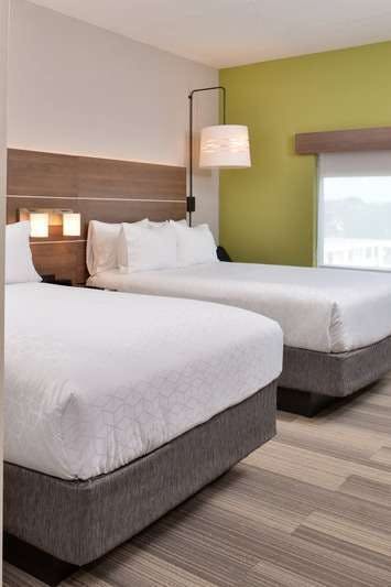 Hotel Holiday Inn Express & Suites Alachua Gainesville Area photo 2