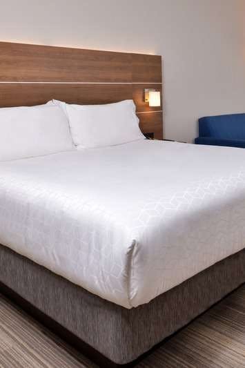 Hotel Holiday Inn Express & Suites Alachua Gainesville Area photo 1