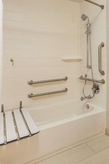 Hotel Holiday Inn Express Jonestown Ft. Indiantown Gap photo 4