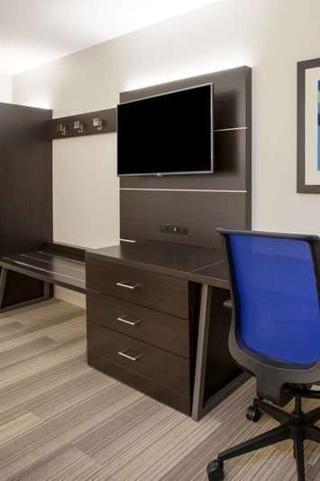 Hotel Holiday Inn Express & Suites Houston North I 45 Spring photo 4