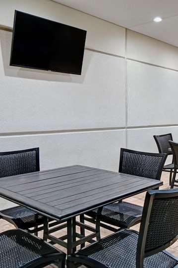 Hotel Holiday Inn Express & Suites Houston Memorial City Centre photo 4