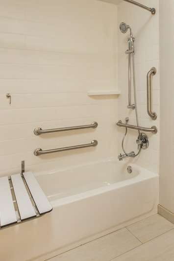 Hotel Holiday Inn Express & Suites Bullhead City photo 5