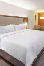 Hotel Holiday Inn Express & Suites Latta photo 1