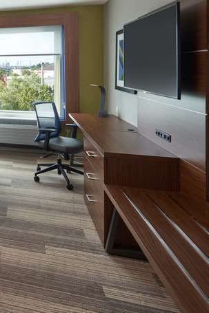 Hotel Holiday Inn Express & Suites Doral Miami photo 2