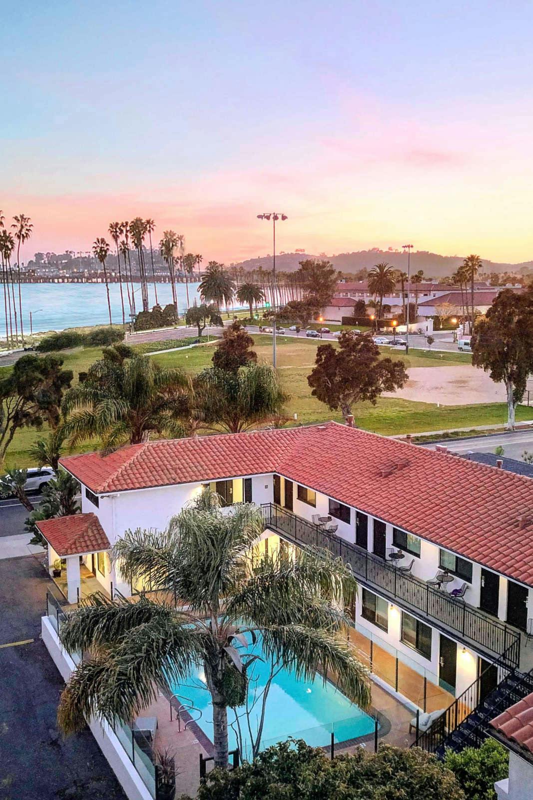 Hotel Blue Sands Inn, A Kirkwood Collection Hotel photo 1