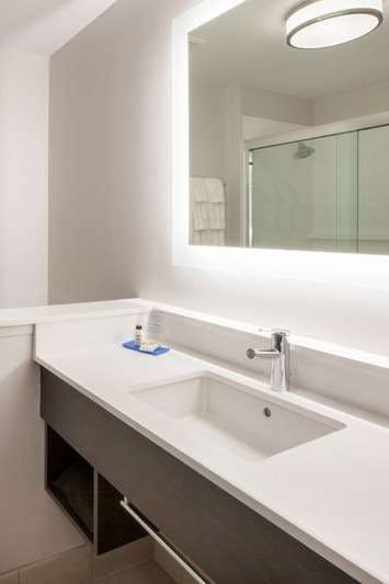 Hotel Holiday Inn Express & Suites Winston Salem Sw Clemmons photo 4