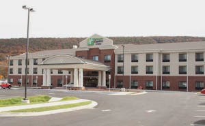 Holiday Inn Express & Suites Cumberland La Vale