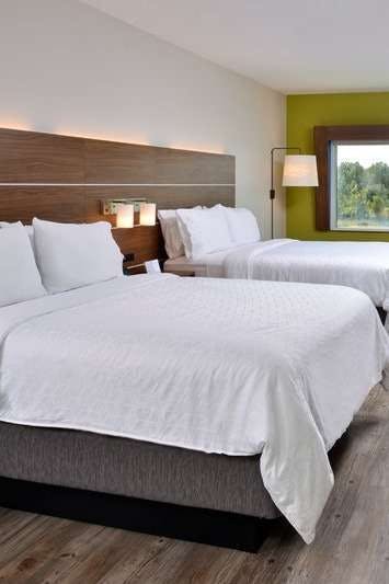 Hotel Holiday Inn Express Orlando South Park photo 2