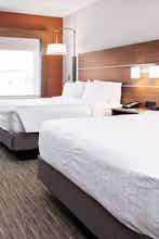 Hotel Holiday Inn Express & Suites Madison photo 2