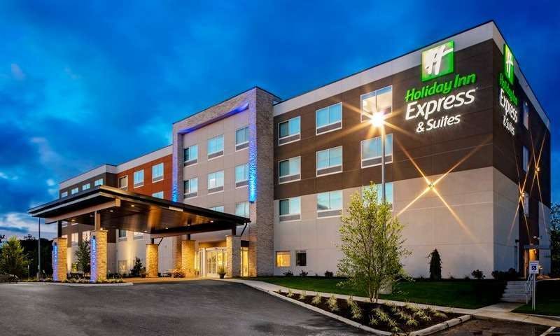Holiday Inn Express & Suites Madison