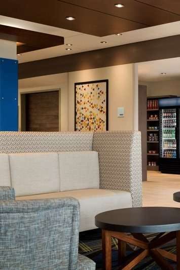 Hotel Holiday Inn Express & Suites Clear Spring photo 3