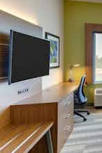 Hotel Holiday Inn Express Wilmington Porters Neck photo 2