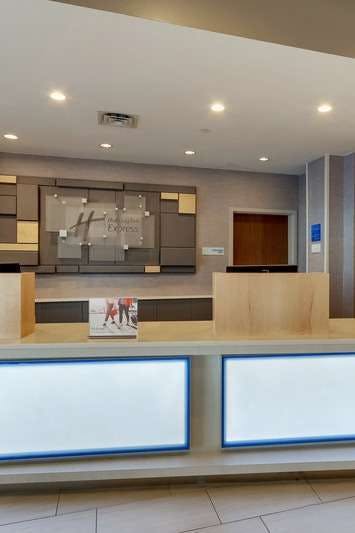 Hotel Holiday Inn Express Wilmington Porters Neck photo 5