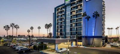 Holiday Inn Express & Suites Santa Ana Orange County