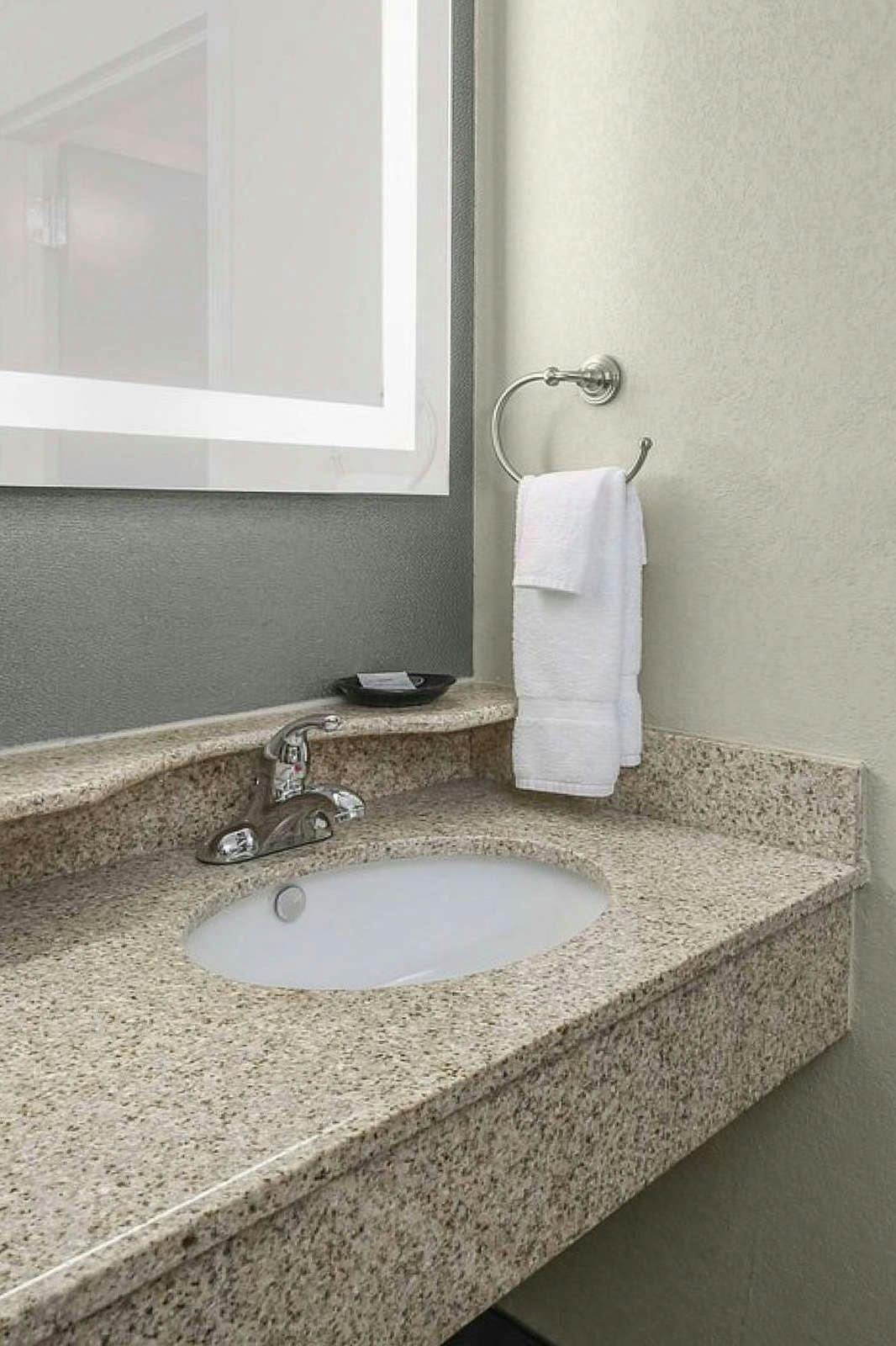 Hotel Springhill Suites Marriott Quail Springs photo 3