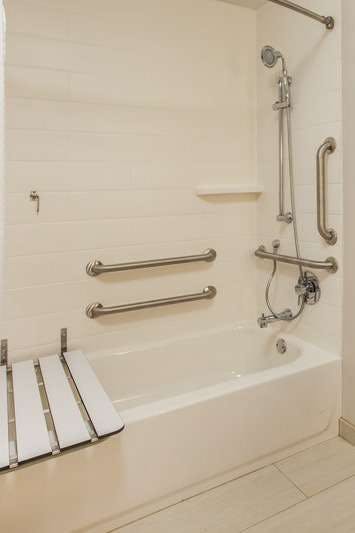 Hotel Holiday Inn Express & Suites Tomah photo 4