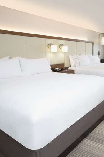 Hotel Holiday Inn Express & Suites Dayton Sw University Area photo 2