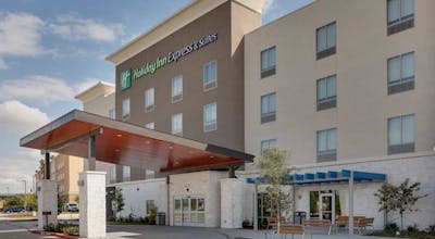 Holiday Inn Express & Suites Plano The Colony