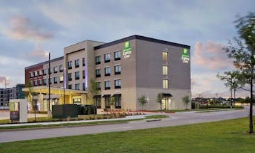 Holiday Inn Express & Suites Dallas Frisco Nw Toyota Stdm