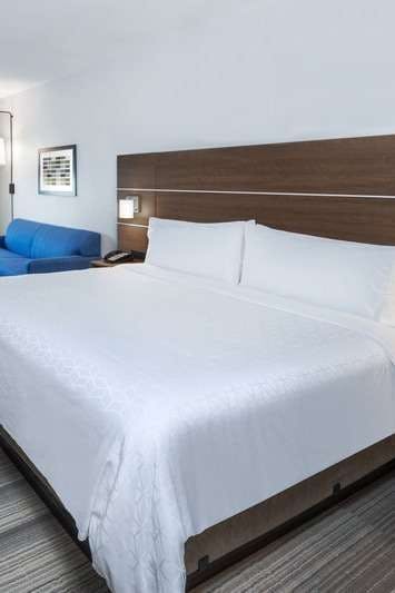 Hotel Holiday Inn Express & Suites Denton Sanger photo 1