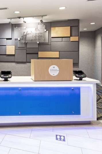 Hotel Holiday Inn Express & Suites Denton Sanger photo 5