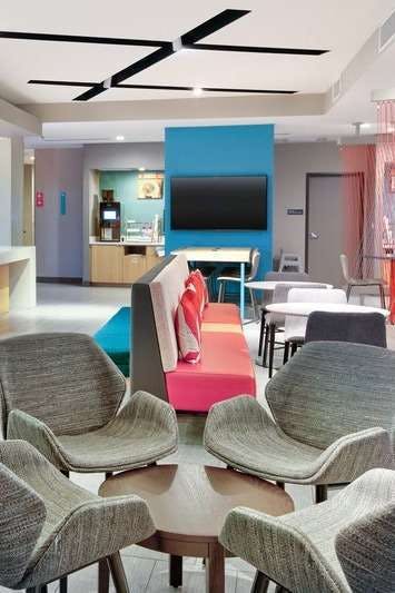 Hotel Avid Hotels Austin – Tech Ridge photo 5